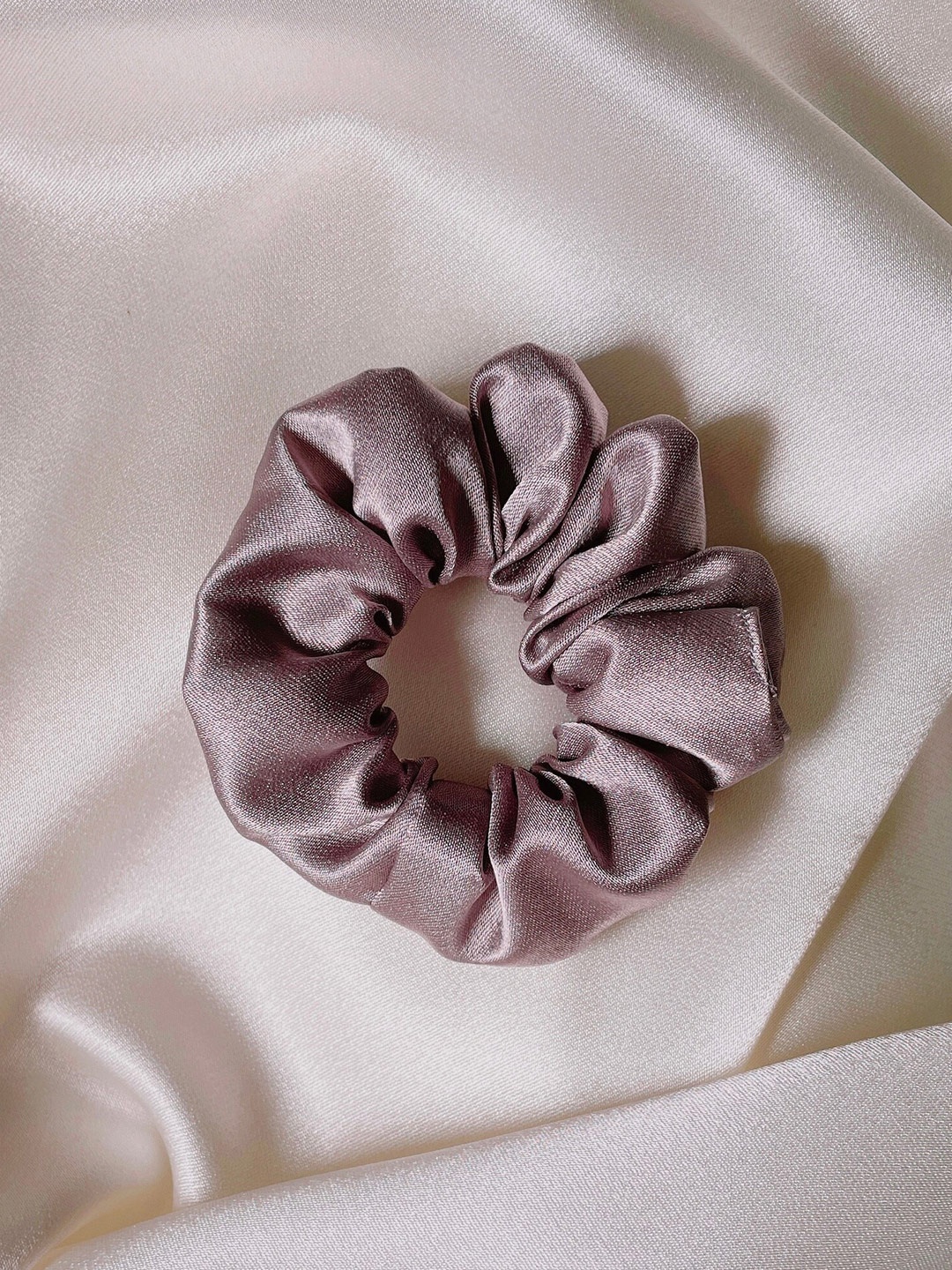 

Mueras Women Lavender Solid Silk Satin Scrunchie