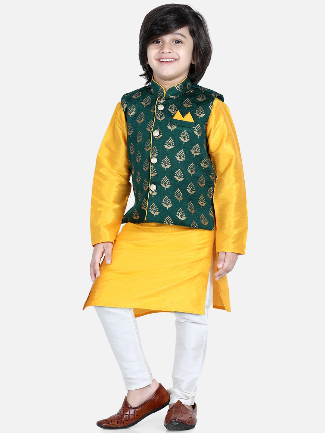 

BownBee Boys Green Ethnic Motifs Pure Silk Kurta with Churidar & With Dupatta