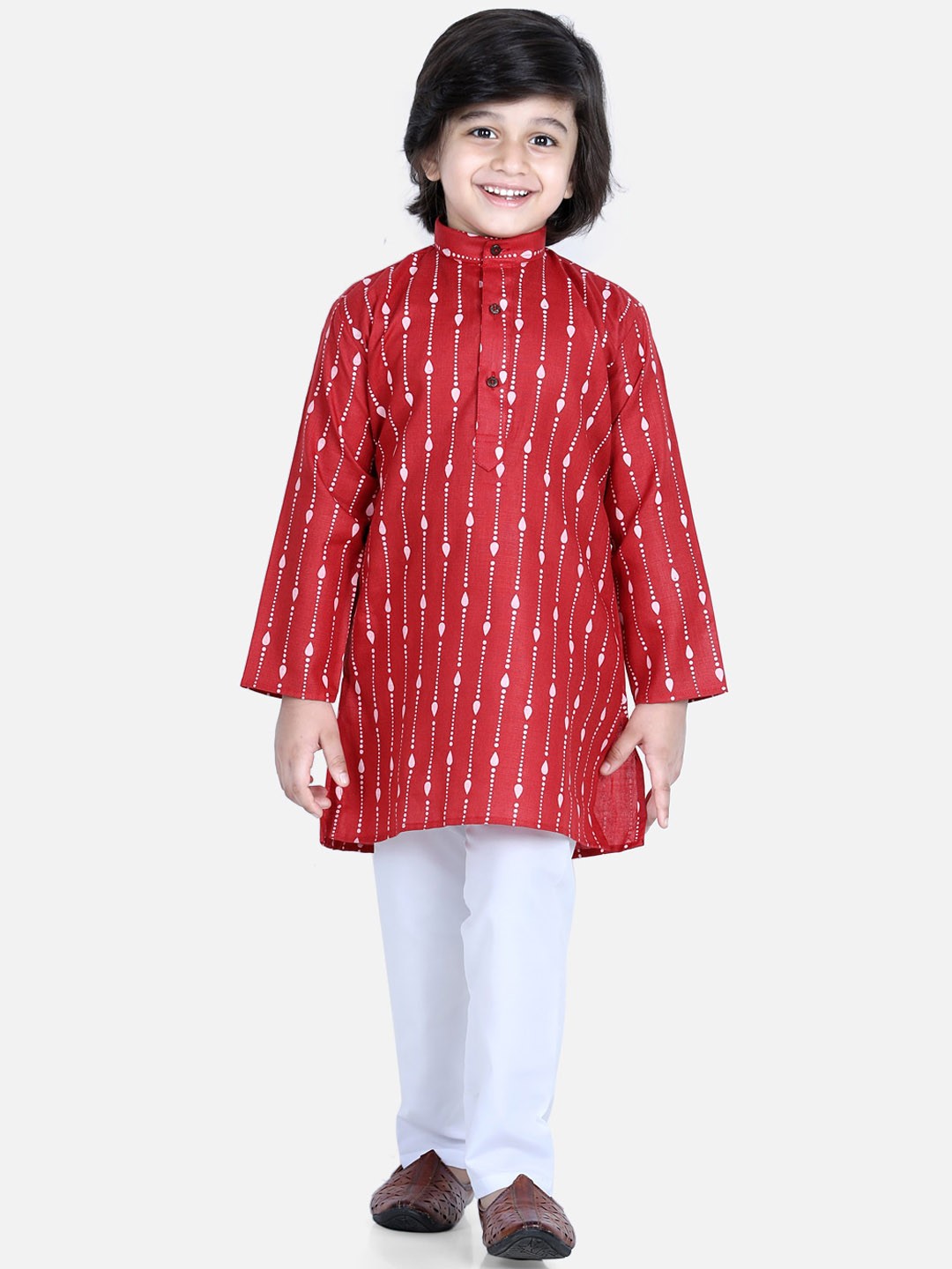 

BownBee Boys Red Printed Pure Cotton Kurta with Pyjamas