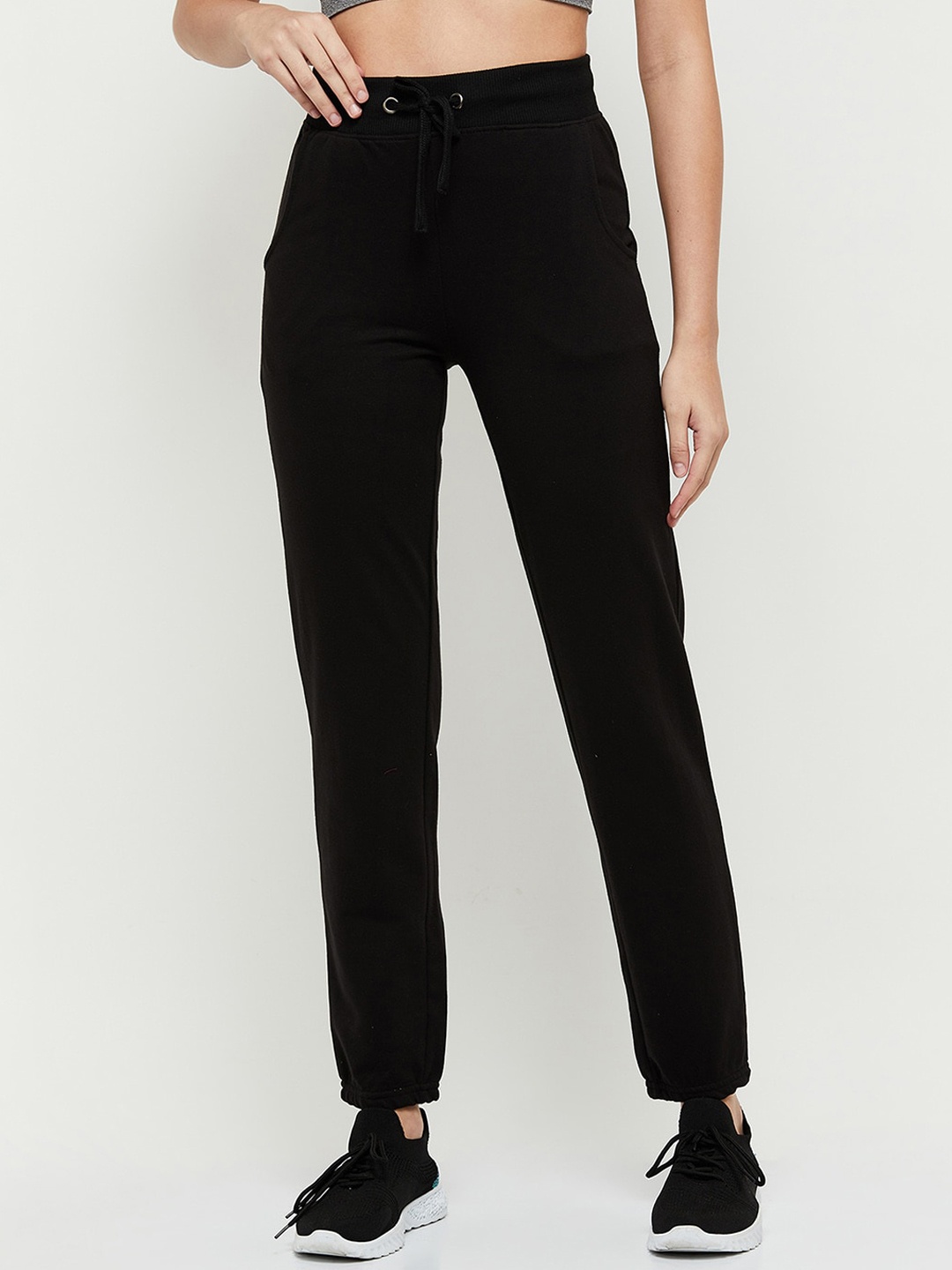 

max Women Black Solid Cotton Joggers