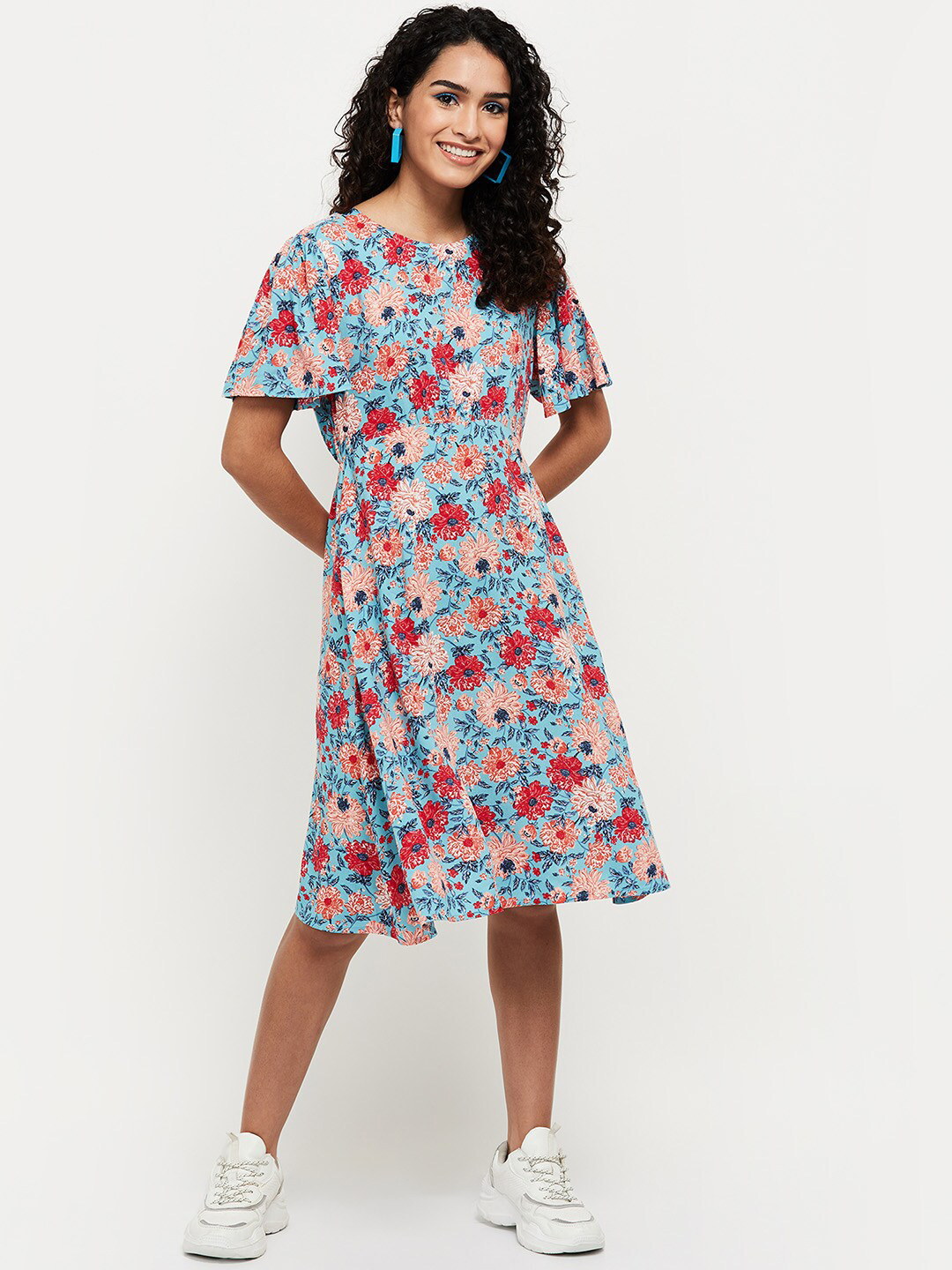 

max Blue Floral Dress