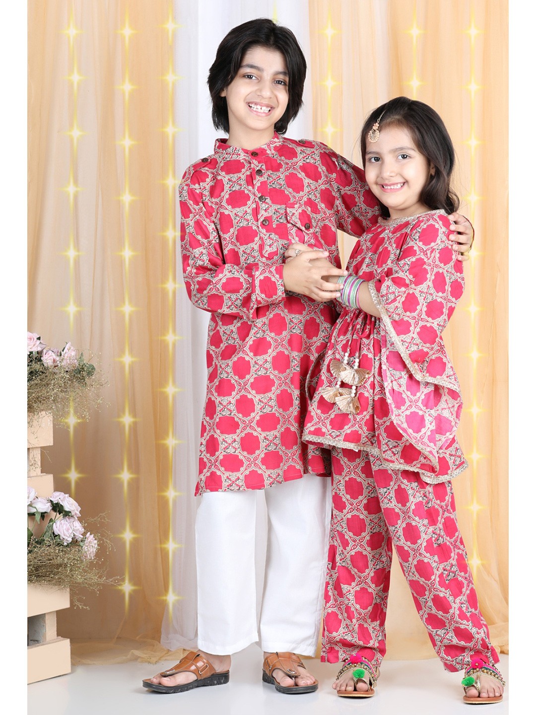 

Cutiekins Girls Pink Tribal Printed Printed Kaftan Kurta with Palazzos