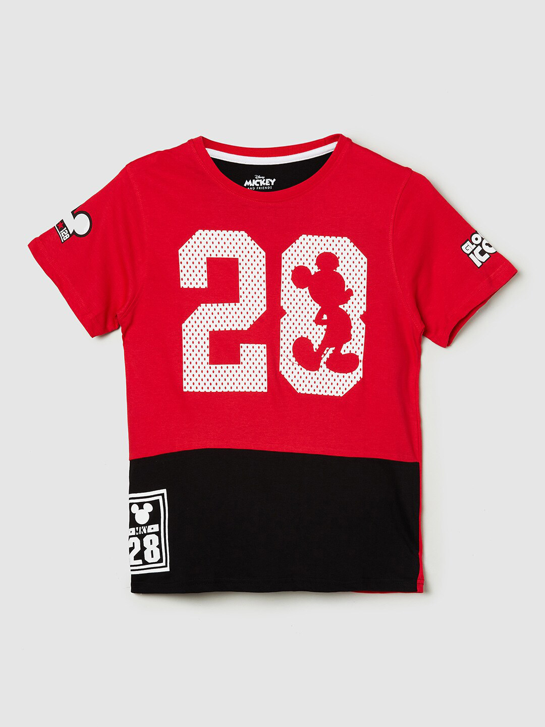 

max Boys Red Varsity Printed V-Neck Applique T-shirt