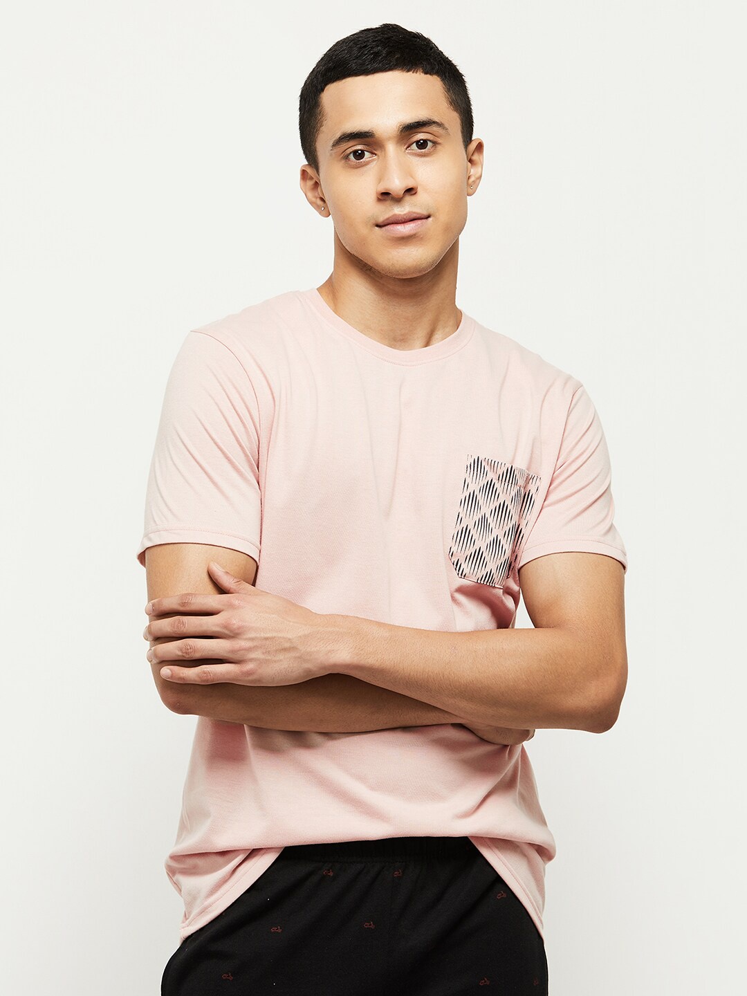 

max Men Peach-Coloured Henley Neck T-shirt