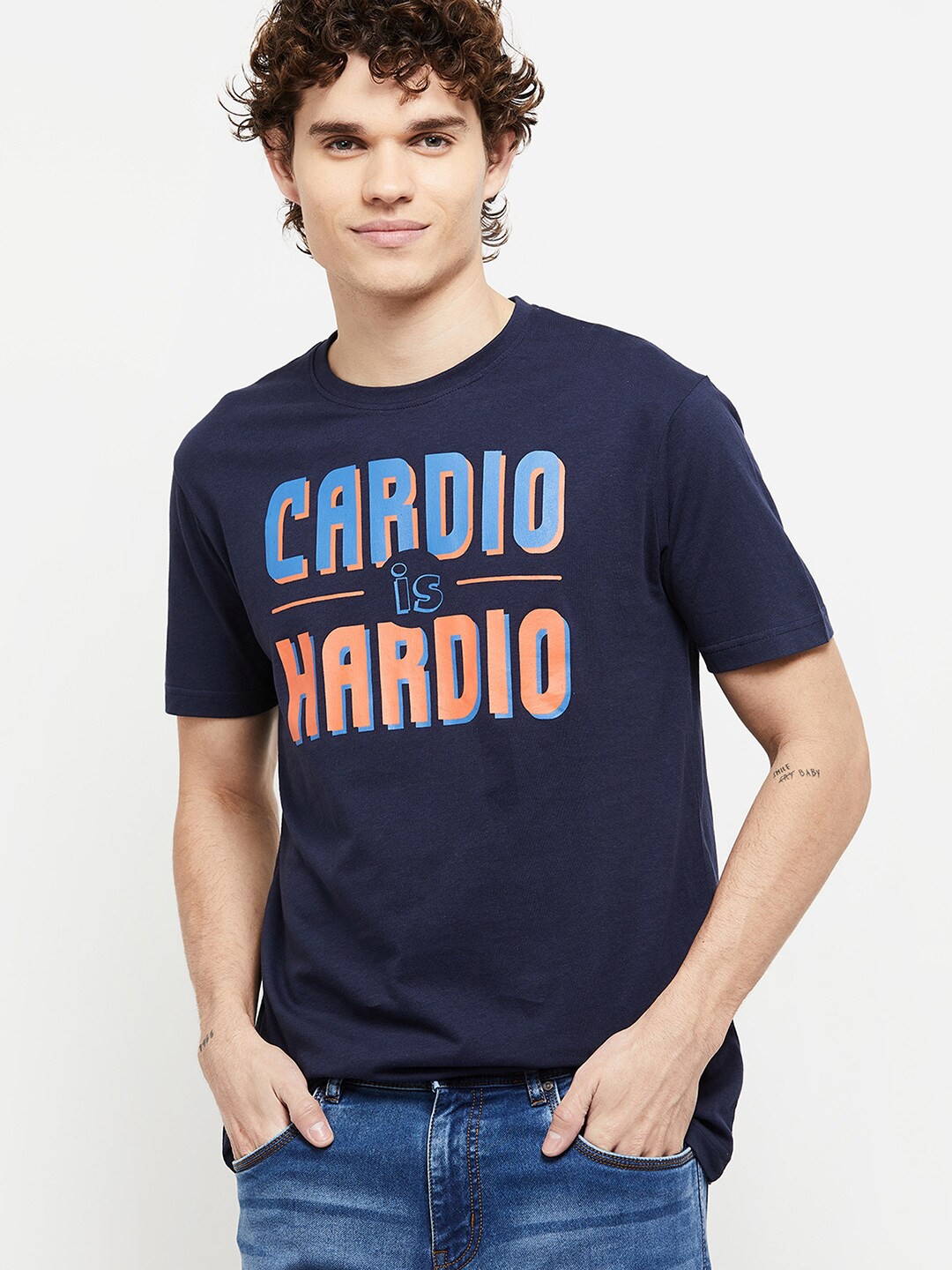 

max Men Navy Blue Typography Printed Raw Edge Slim Fit T-shirt