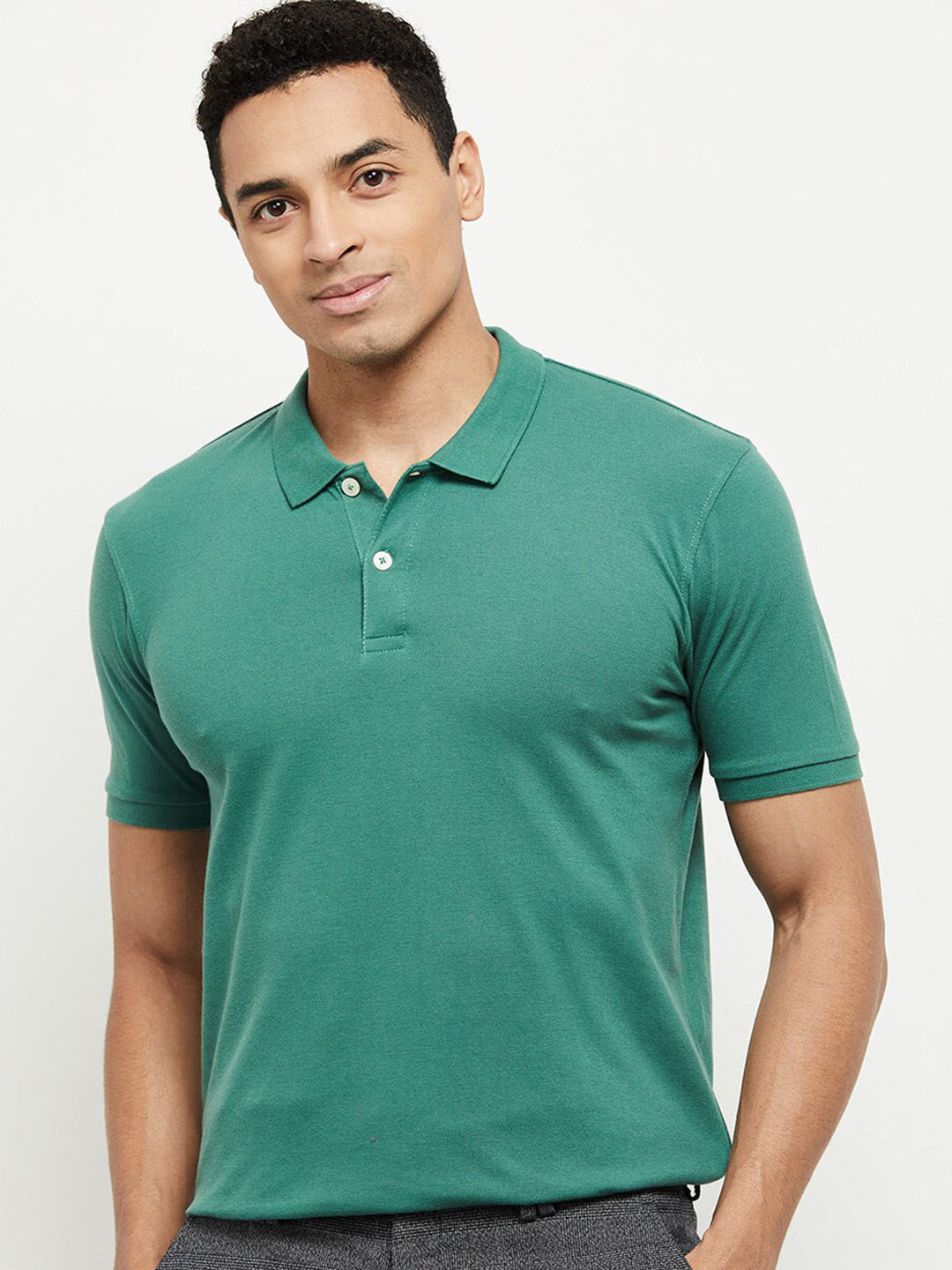 

max Men Green Polo Collar Slim Fit T-shirt