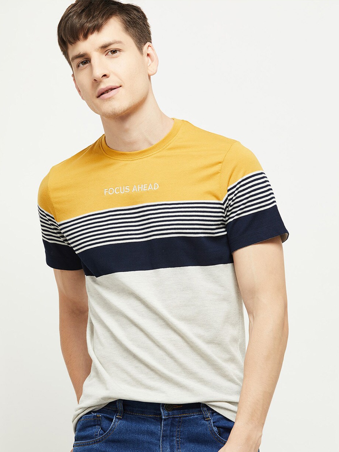 

max Men Yellow Striped Applique Slim Fit T-shirt