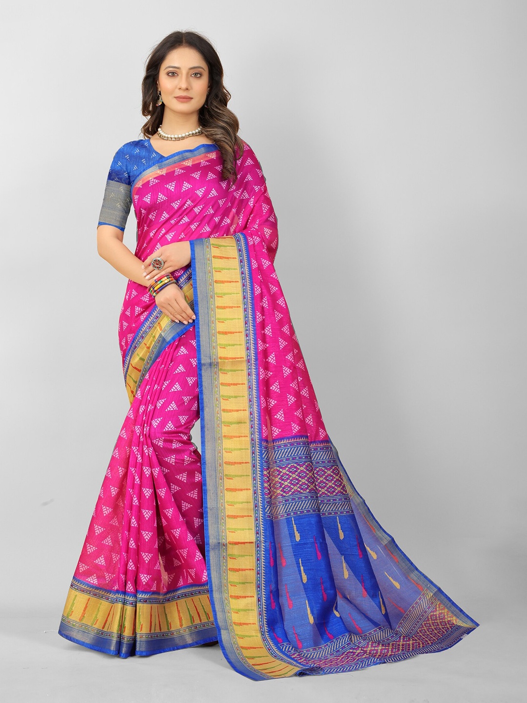 

APNISHA Pink & Blue Zari Pure Cotton Saree