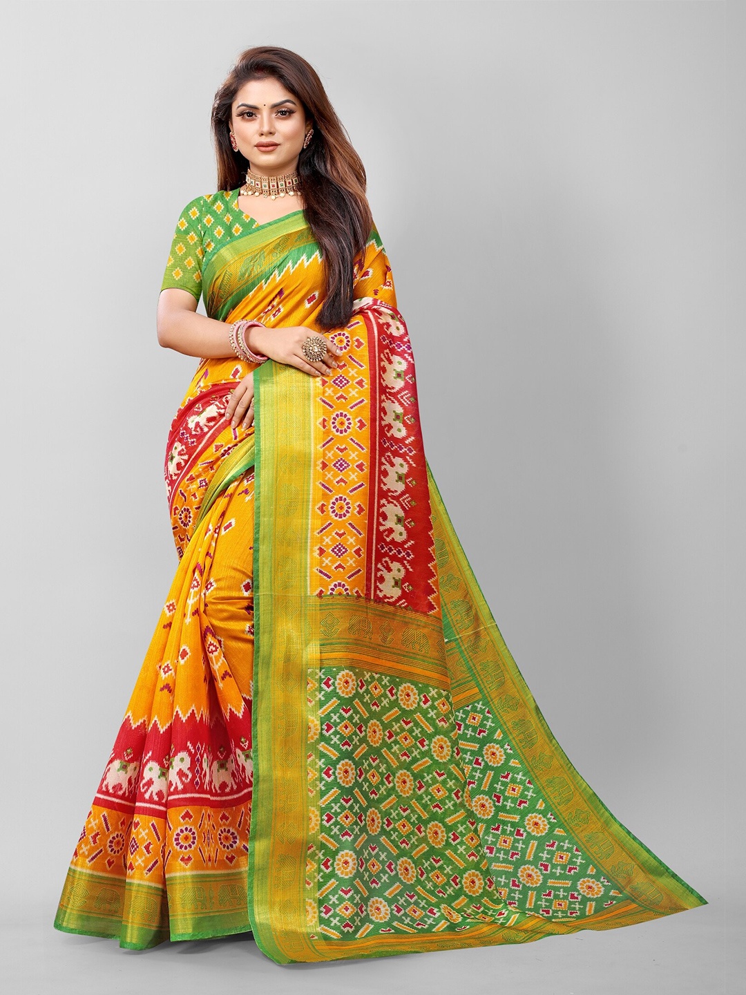 

APNISHA Yellow & Red Floral Zari Pure Cotton Saree