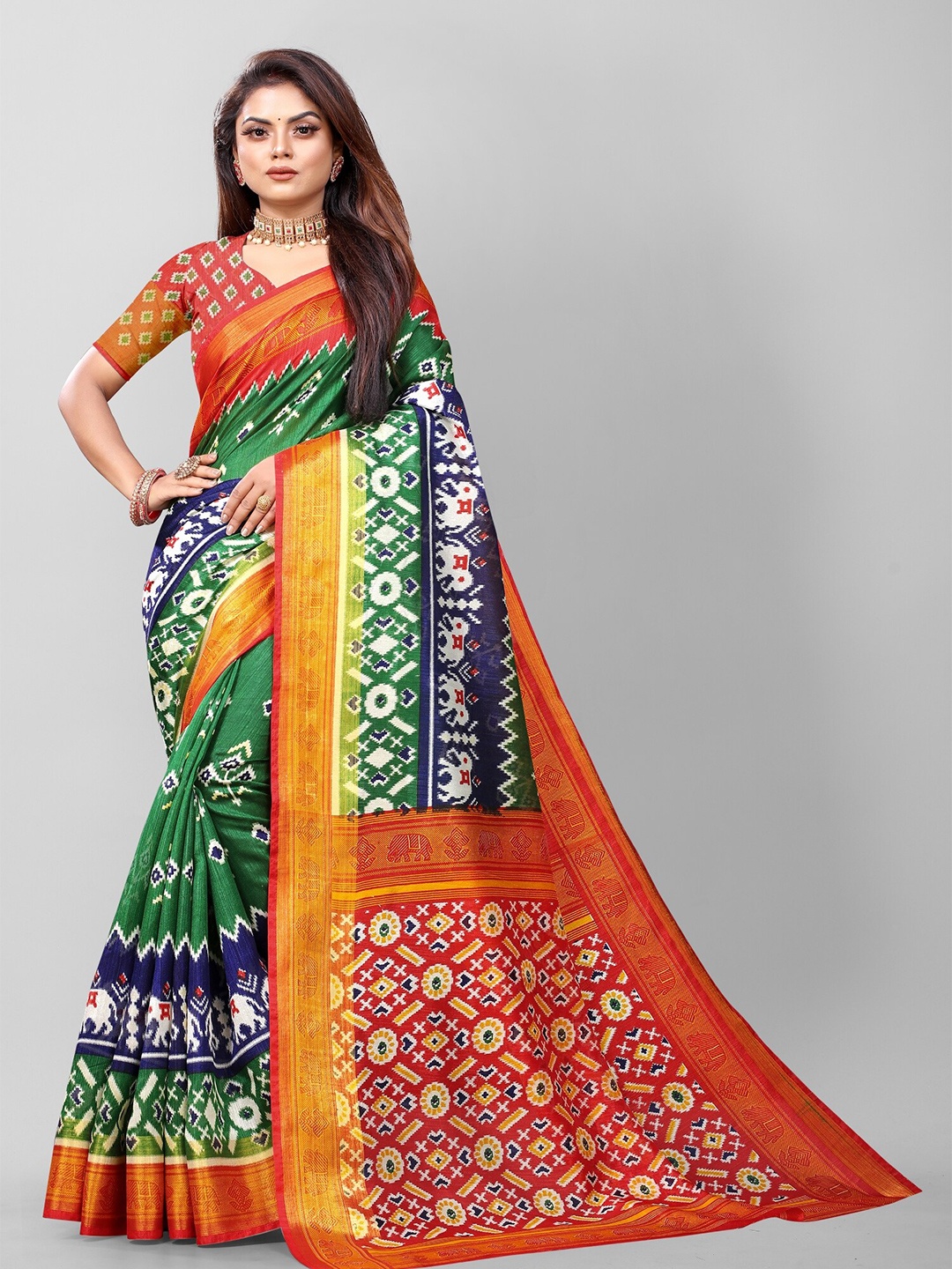 

APNISHA Green & Orange Zari Pure Cotton Saree