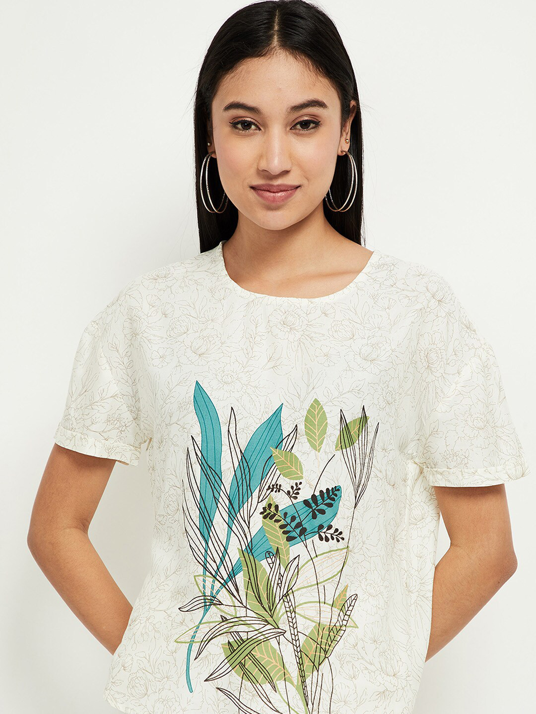 

max Women Off White Printed T-shirt