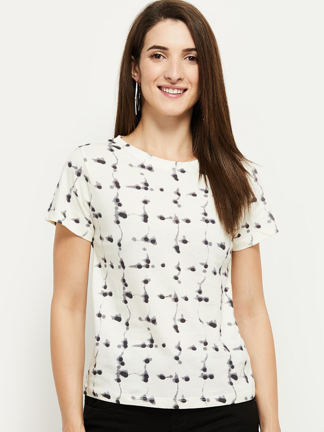

max Women Beige Printed V-Neck Monochrome Applique T-shirt