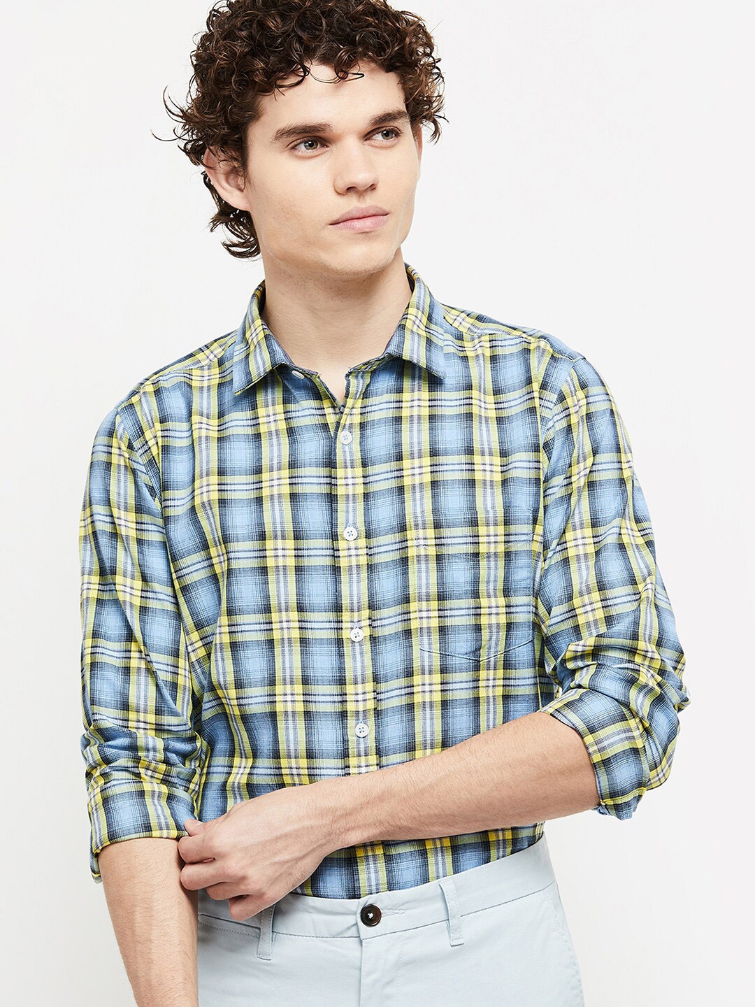 

max Men Yellow Tartan Checks Checked Casual Shirt