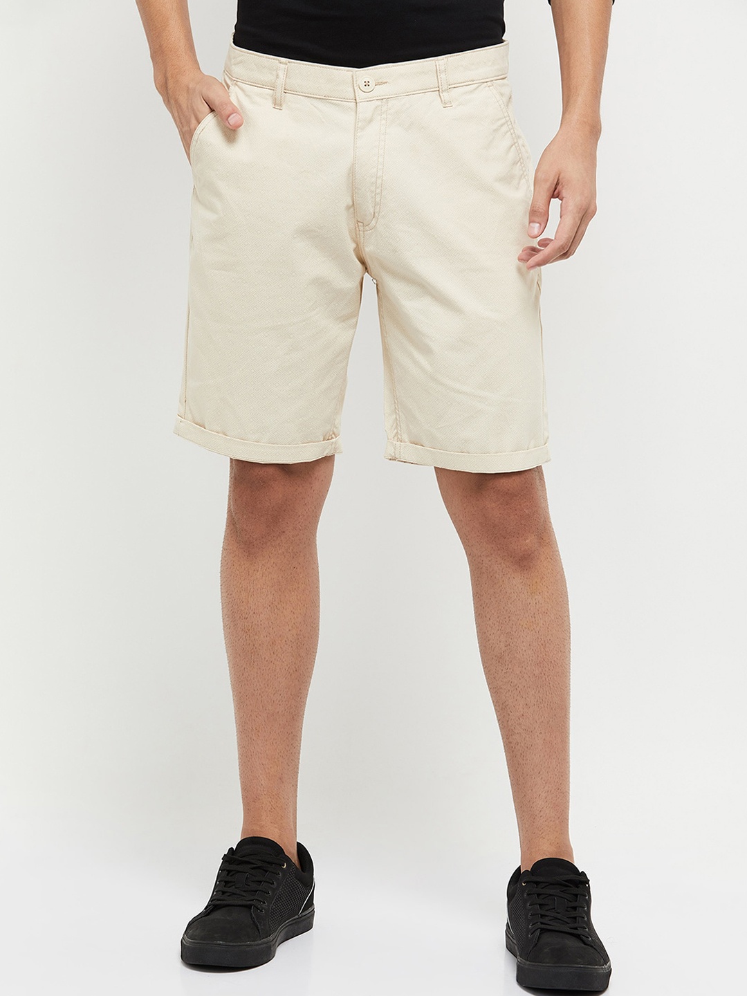 

max Men Beige Chino Shorts