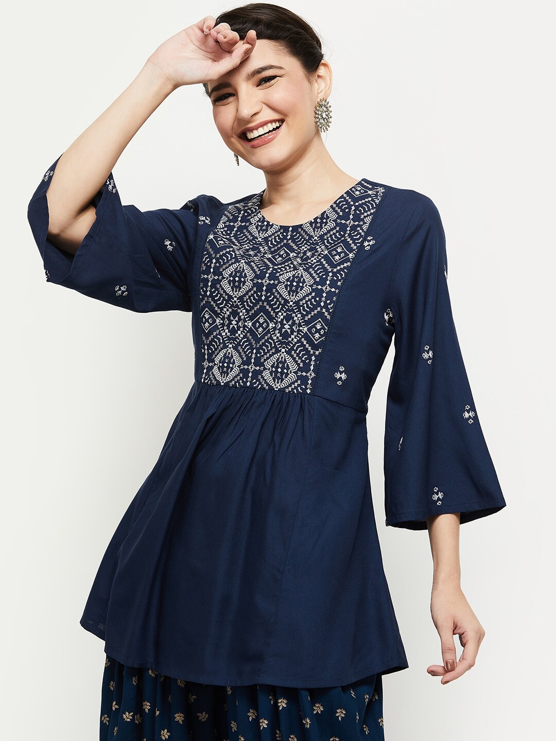 

max Navy Blue & White Tunic