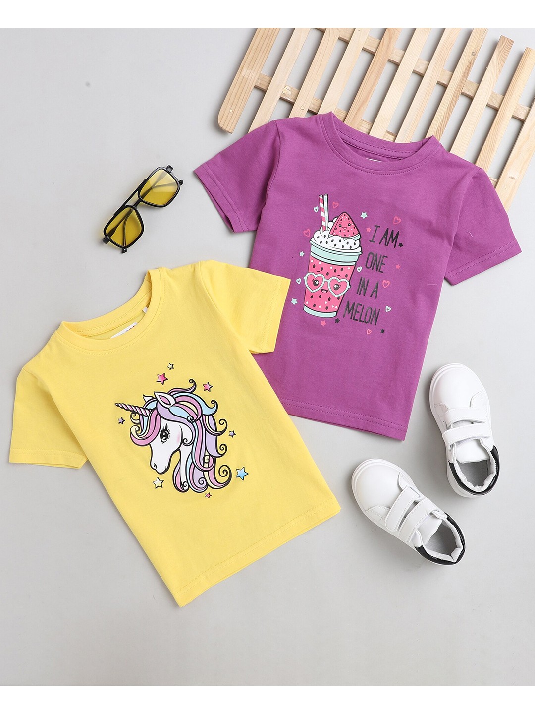 

BUMZEE Girls Yellow 2 Printed Applique T-shirt
