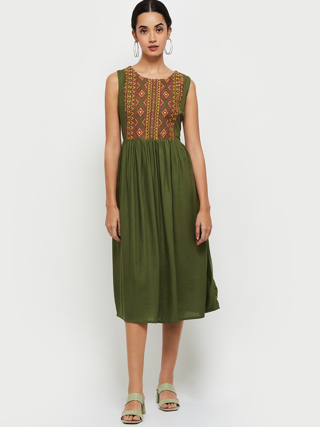 

max Olive Green Floral Midi Dress