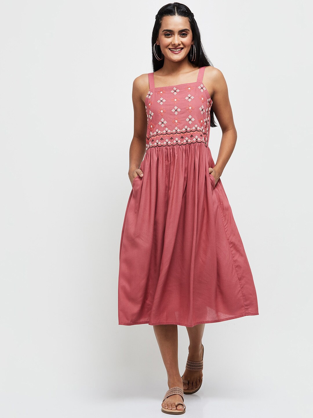 

max Red Midi Dress