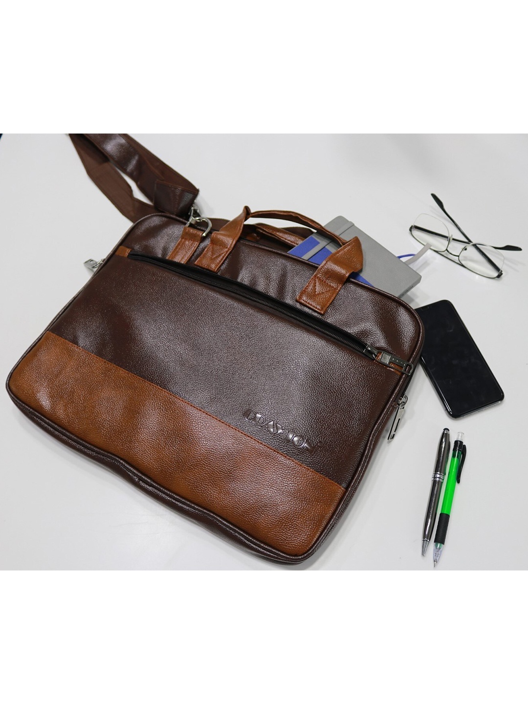 

CRAYTON Unisex Brown Laptop Bag