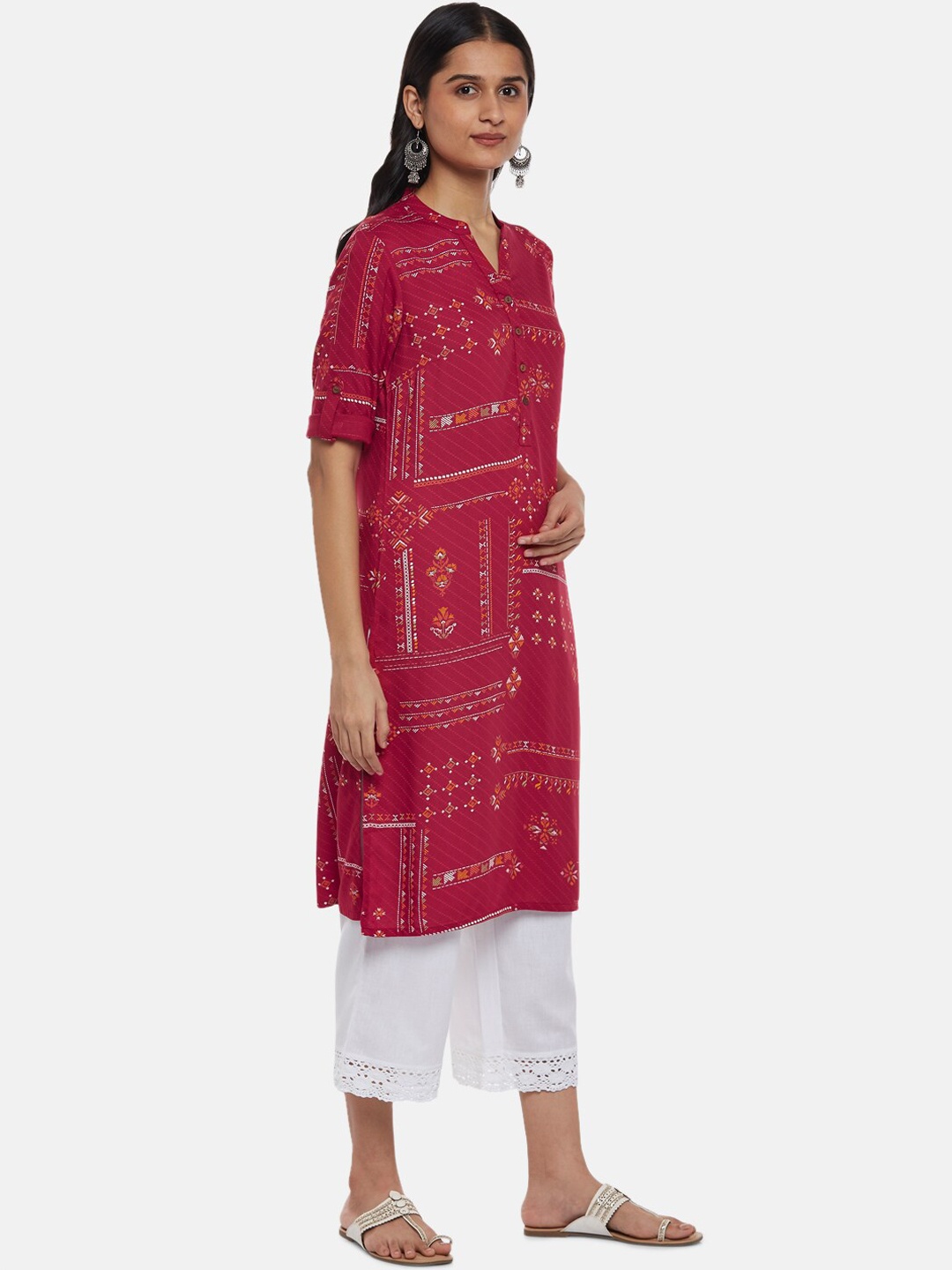 

RANGMANCH BY PANTALOONS Women Maroon Geometric Printed Thread Work Kurta