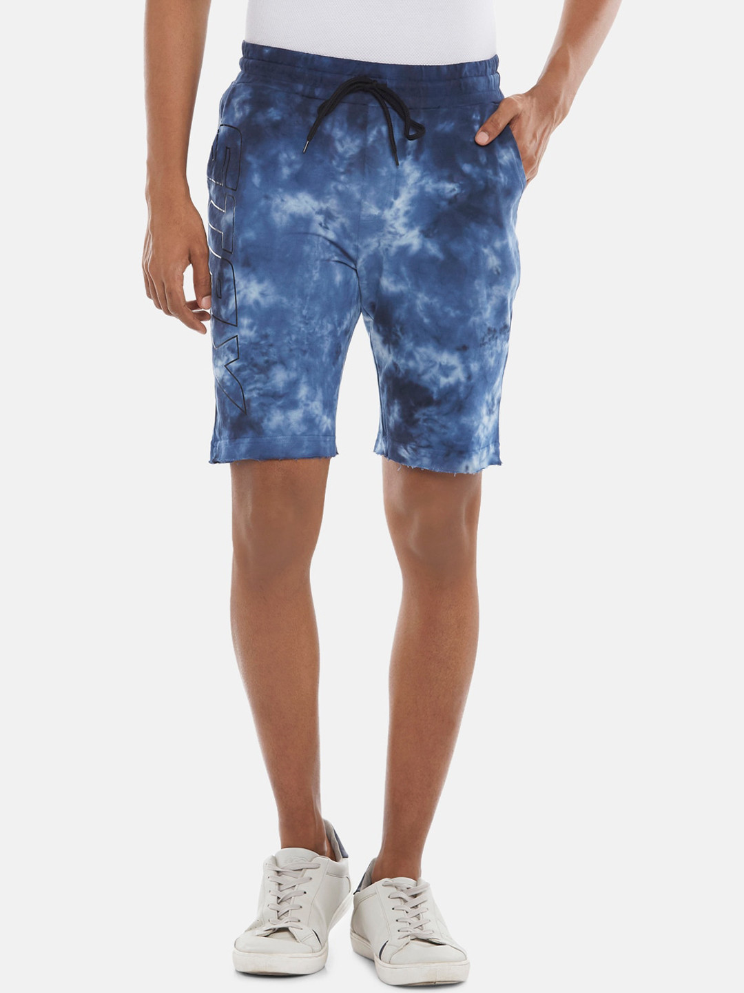 

People Men Blue Printed Shorts