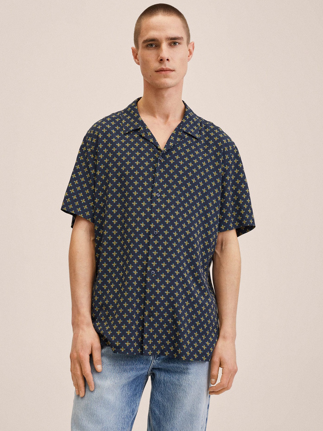 

MANGO MAN Men Navy Blue Floral Printed Casual Shirt