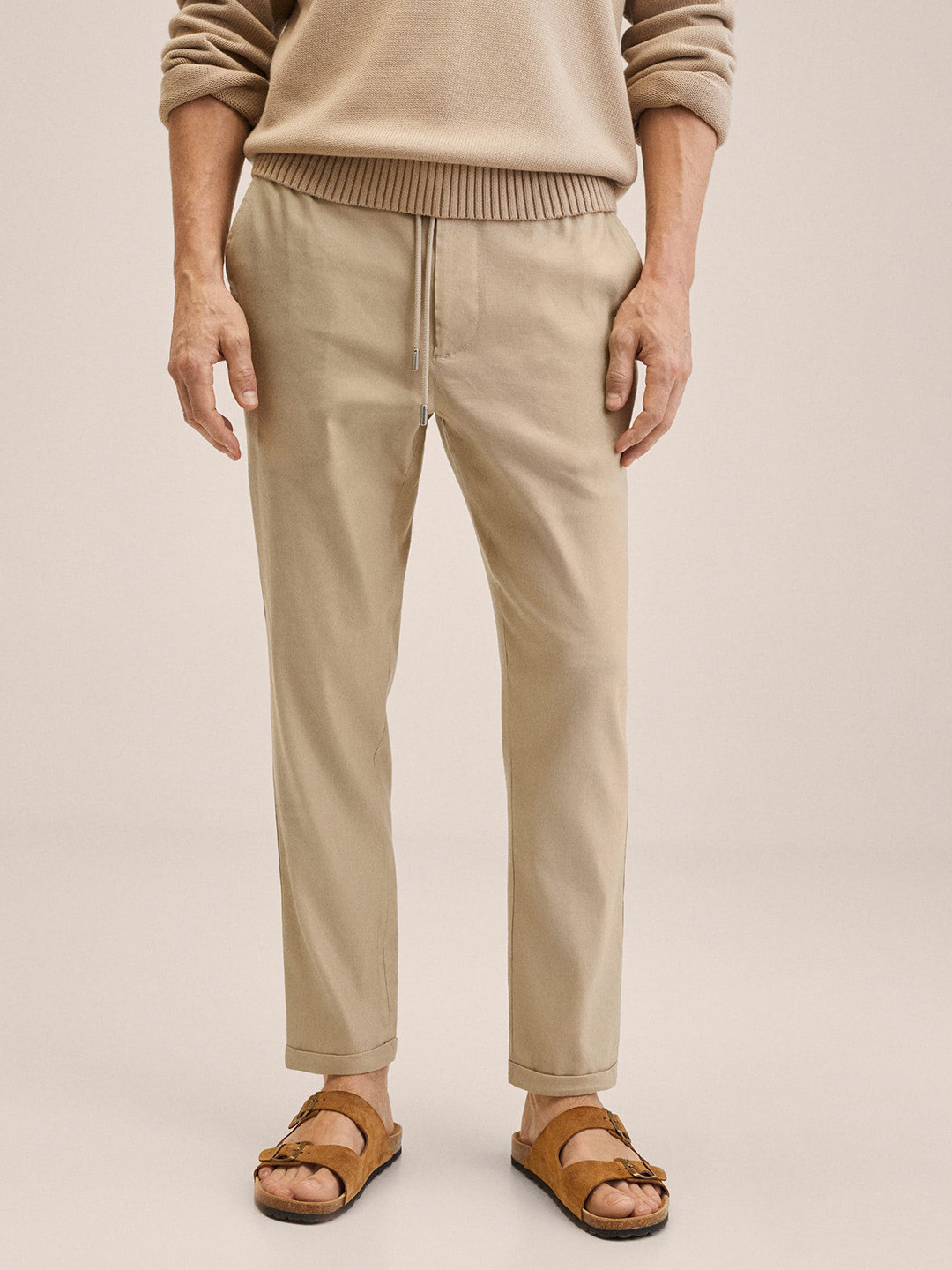 

MANGO MAN Men Khaki Solid Pleated Trousers