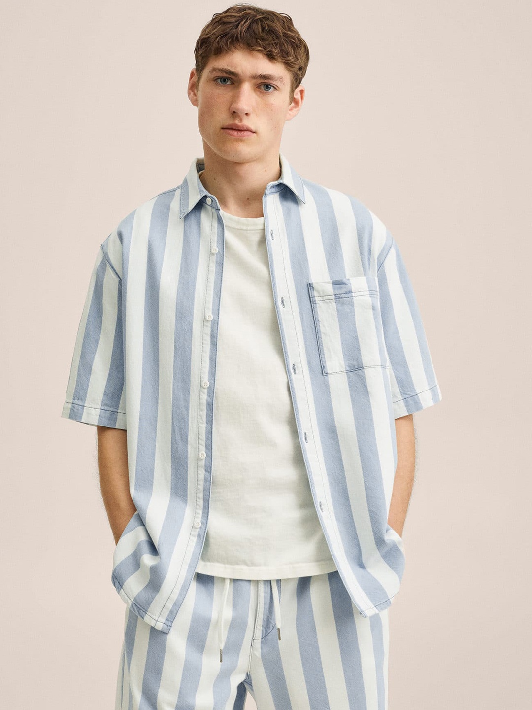 

MANGO MAN White & Blue Pure Cotton Striped Casual Shirt