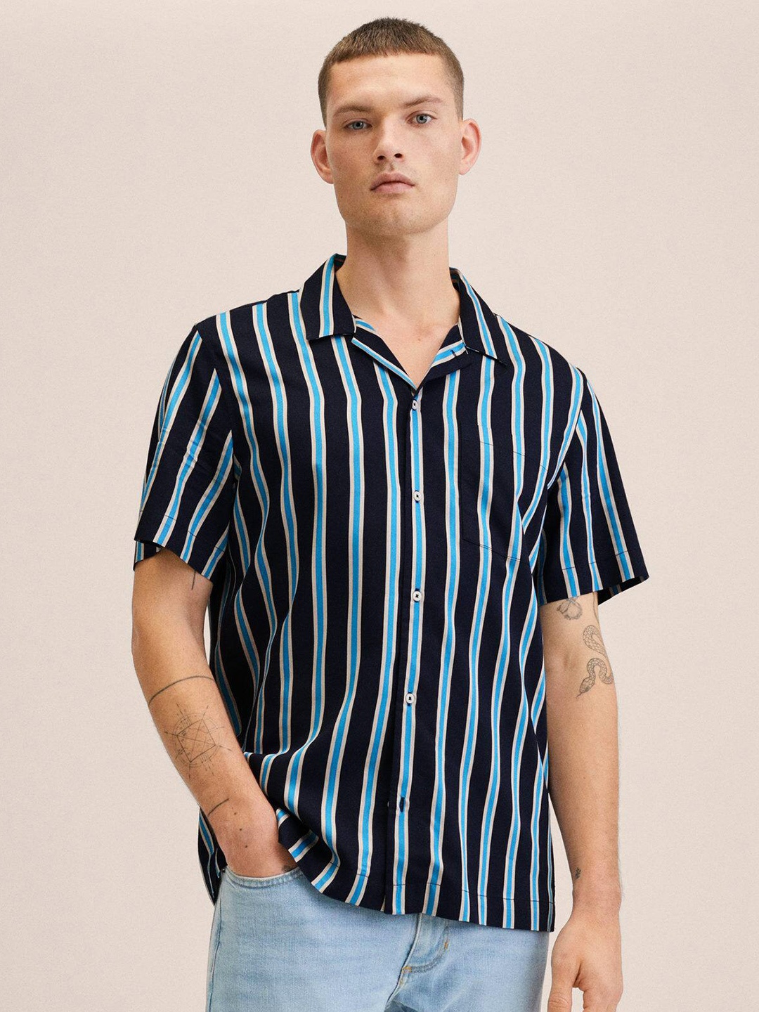 

MANGO MAN Black & Blue Striped Casual Shirt