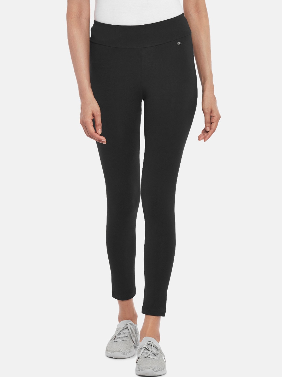 

Ajile by Pantaloons Women Black Solid Cotton Tights