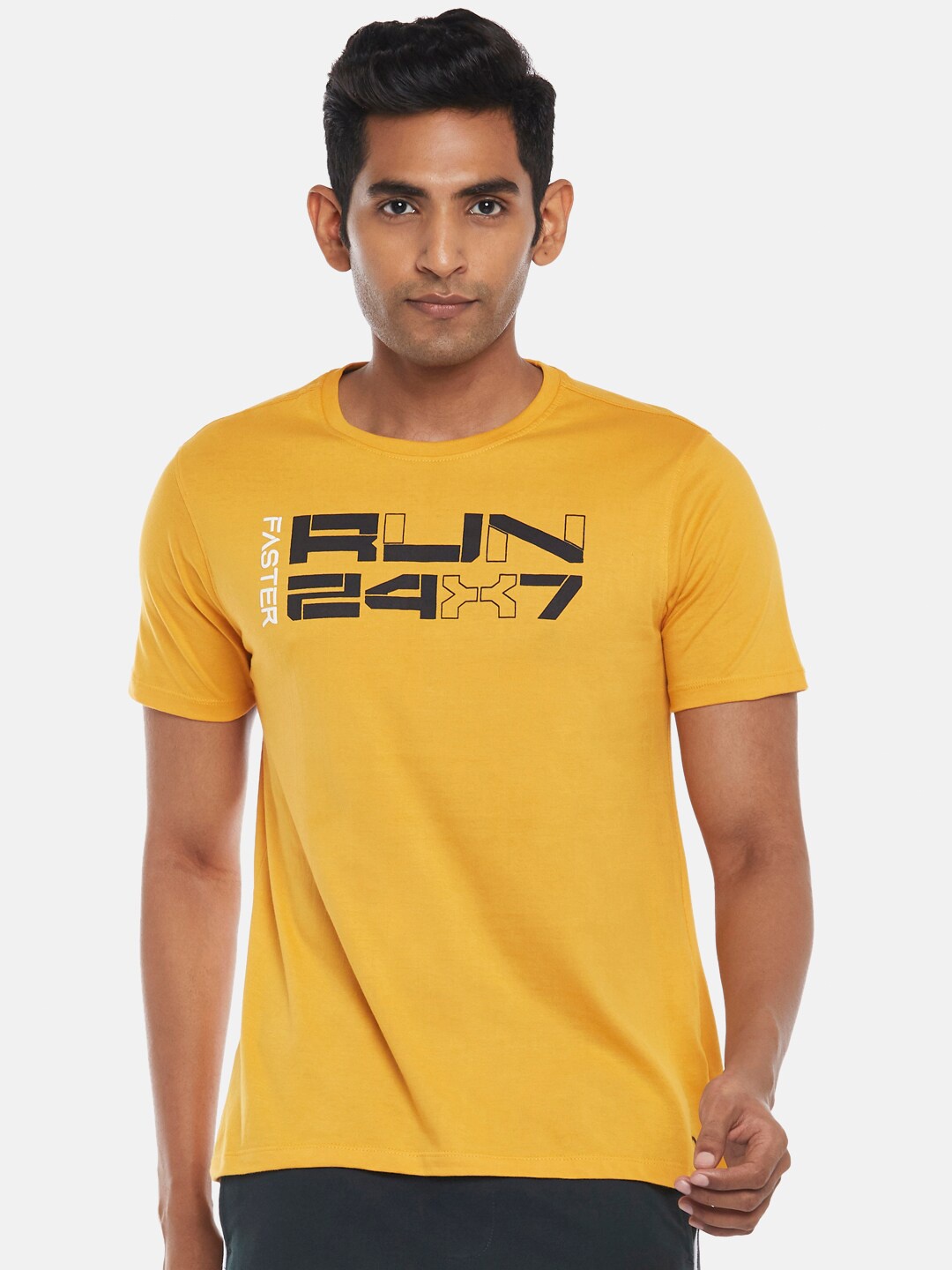

Ajile by Pantaloons Men Mustard Yellow Printed Raw Edge Slim Fit T-shirt