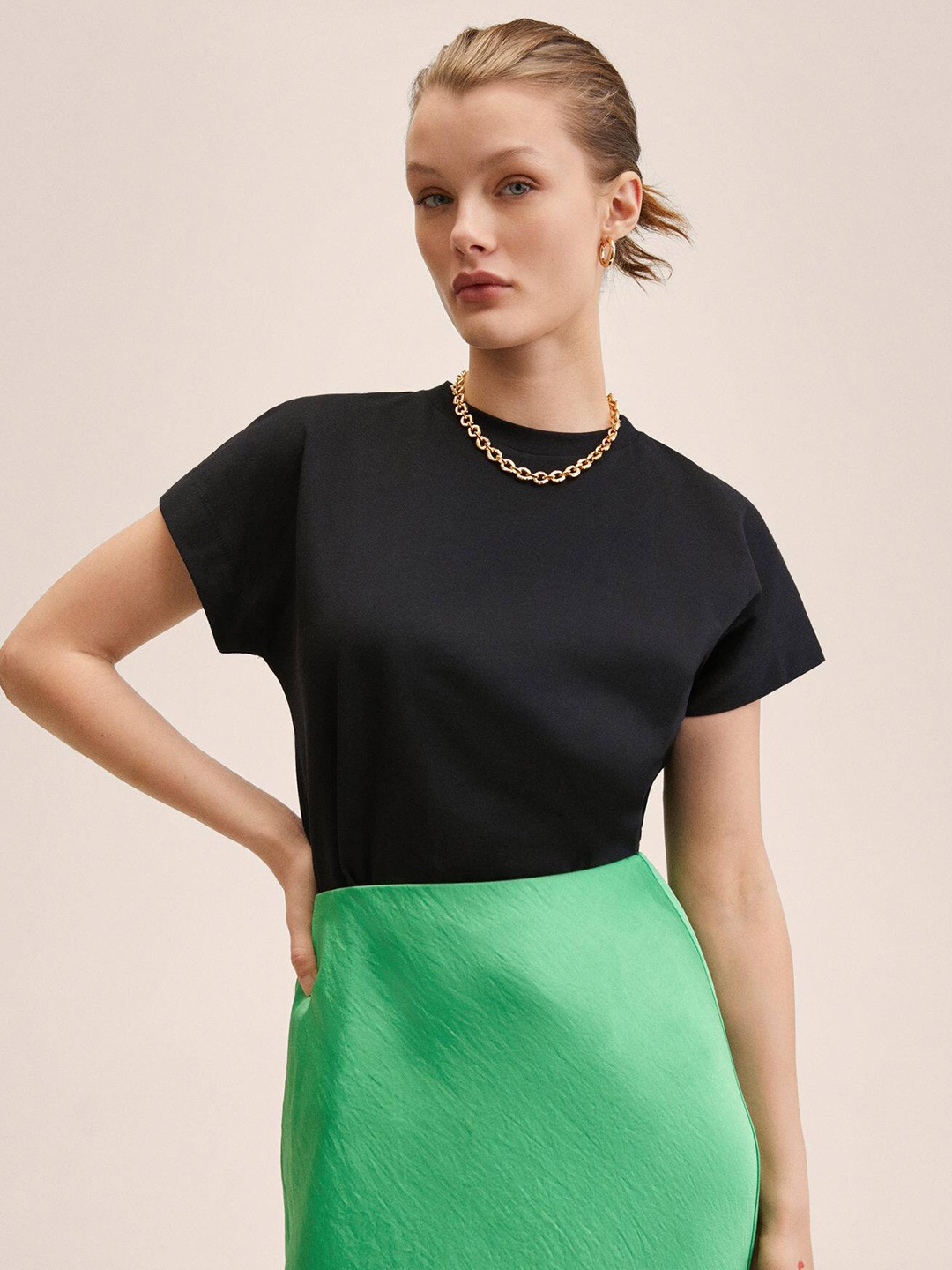 

MANGO Women Black Solid Extended Sleeves Pure Cotton T-shirt