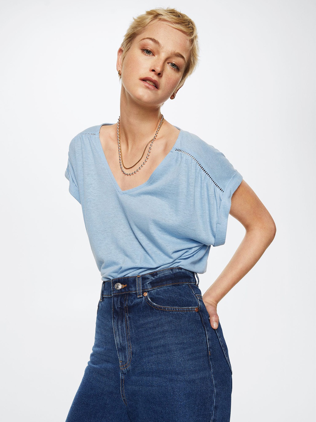 

MANGO Blue Solid Extended Sleeves Top