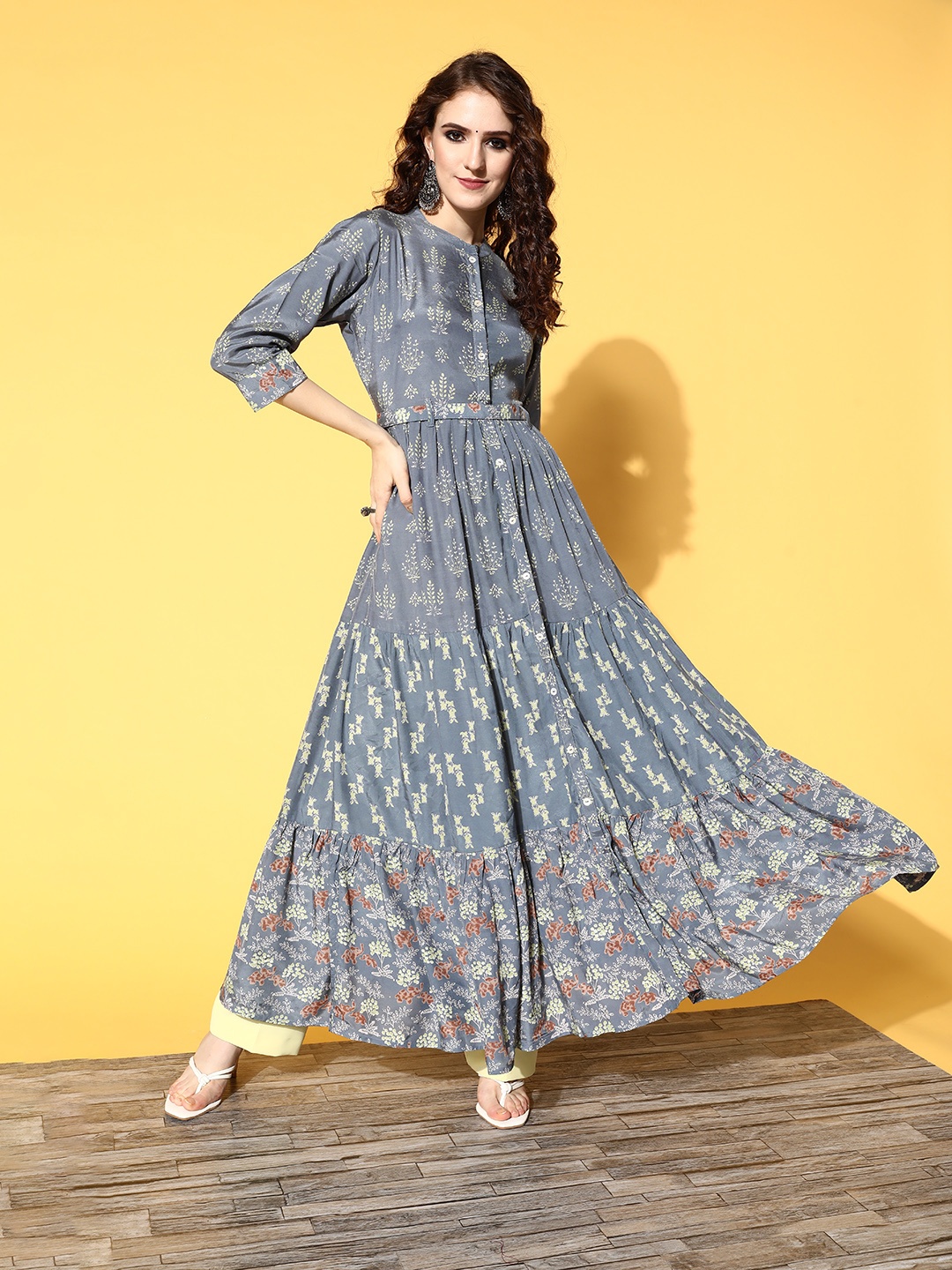 

ZOLA Women Grey Art Silk Swirling Volume Kurta