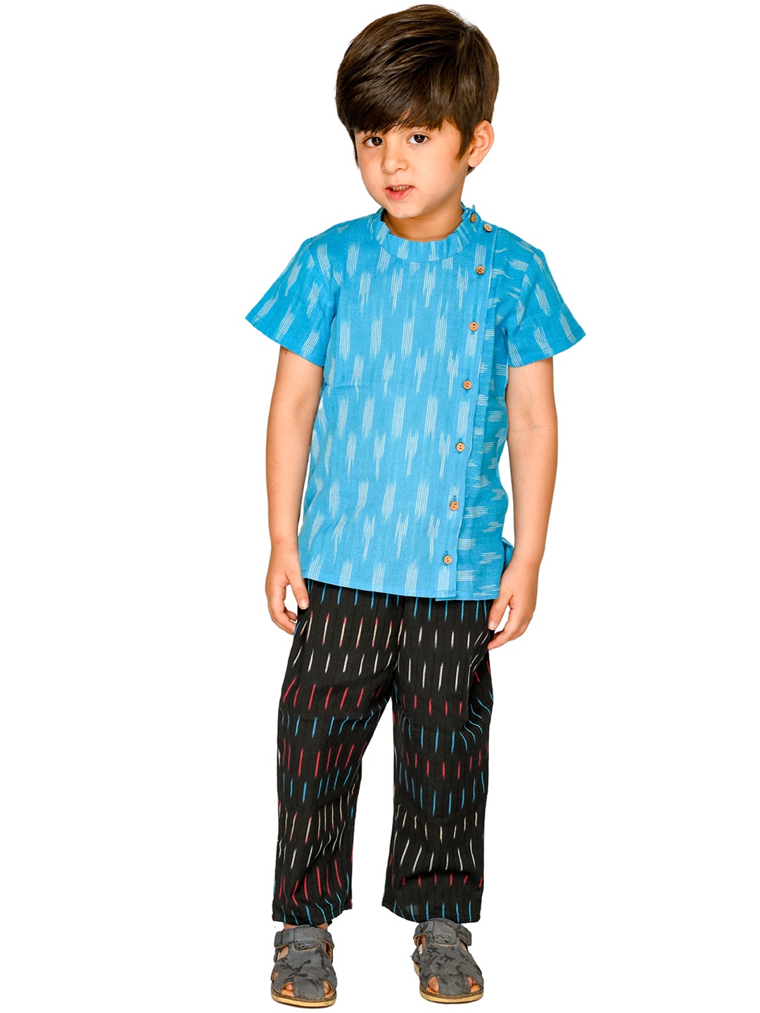 

Tiny Bunnies Boys Blue & Black Self Design Pure Cotton Shirt with Trousers