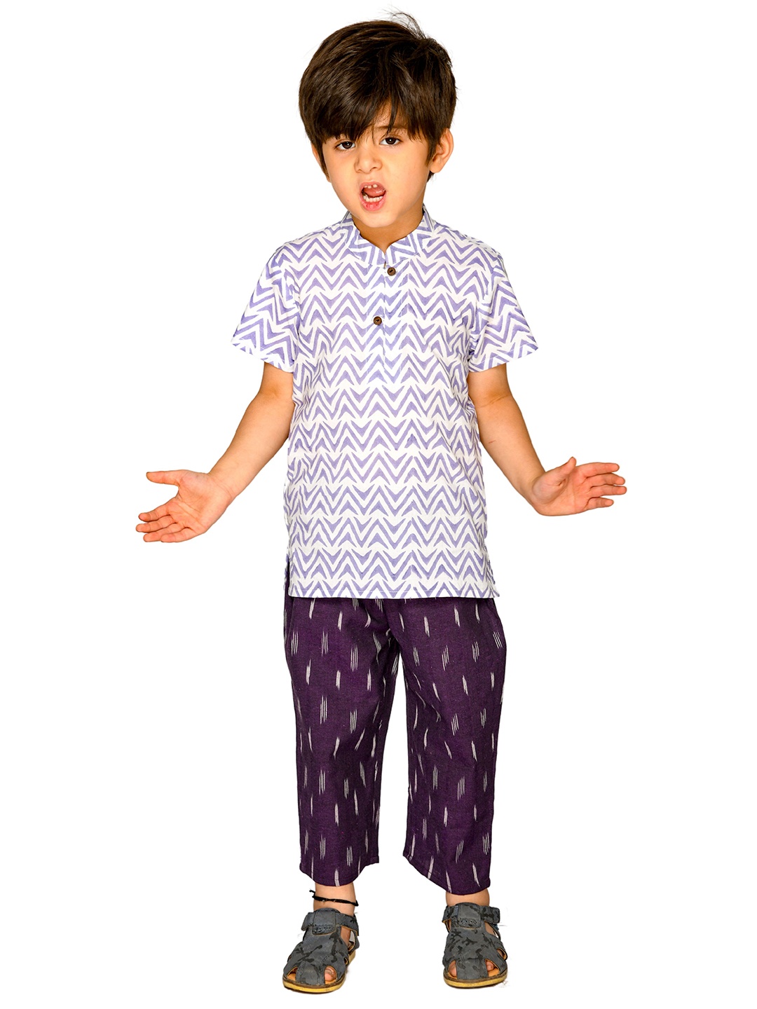 

Tiny Bunnies Boys Lavender & White Printed Pure Cotton Shirt with Trousers