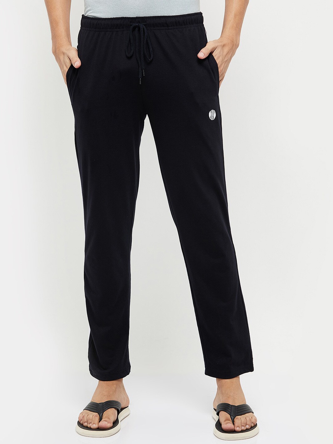 

max Men Black & White Solid Track Pant