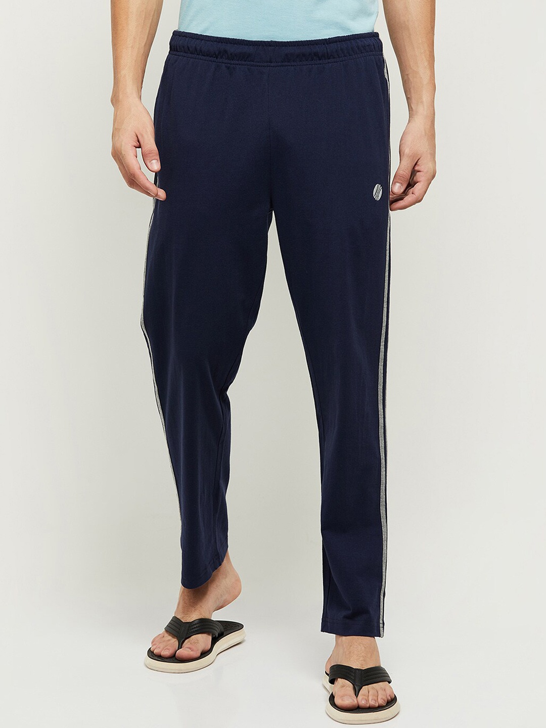 

max Men Navy Blue Solid Cotton Track Pants