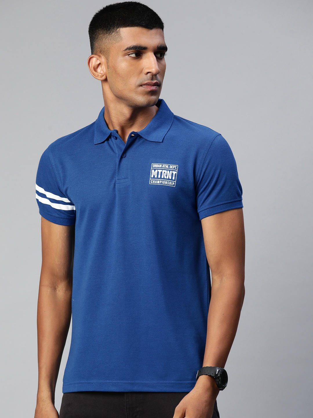 

Metronaut Men Blue Polo Collar T-shirt