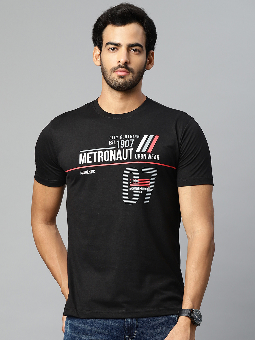 

Metronaut Men Black & White Typography Printed T-shirt
