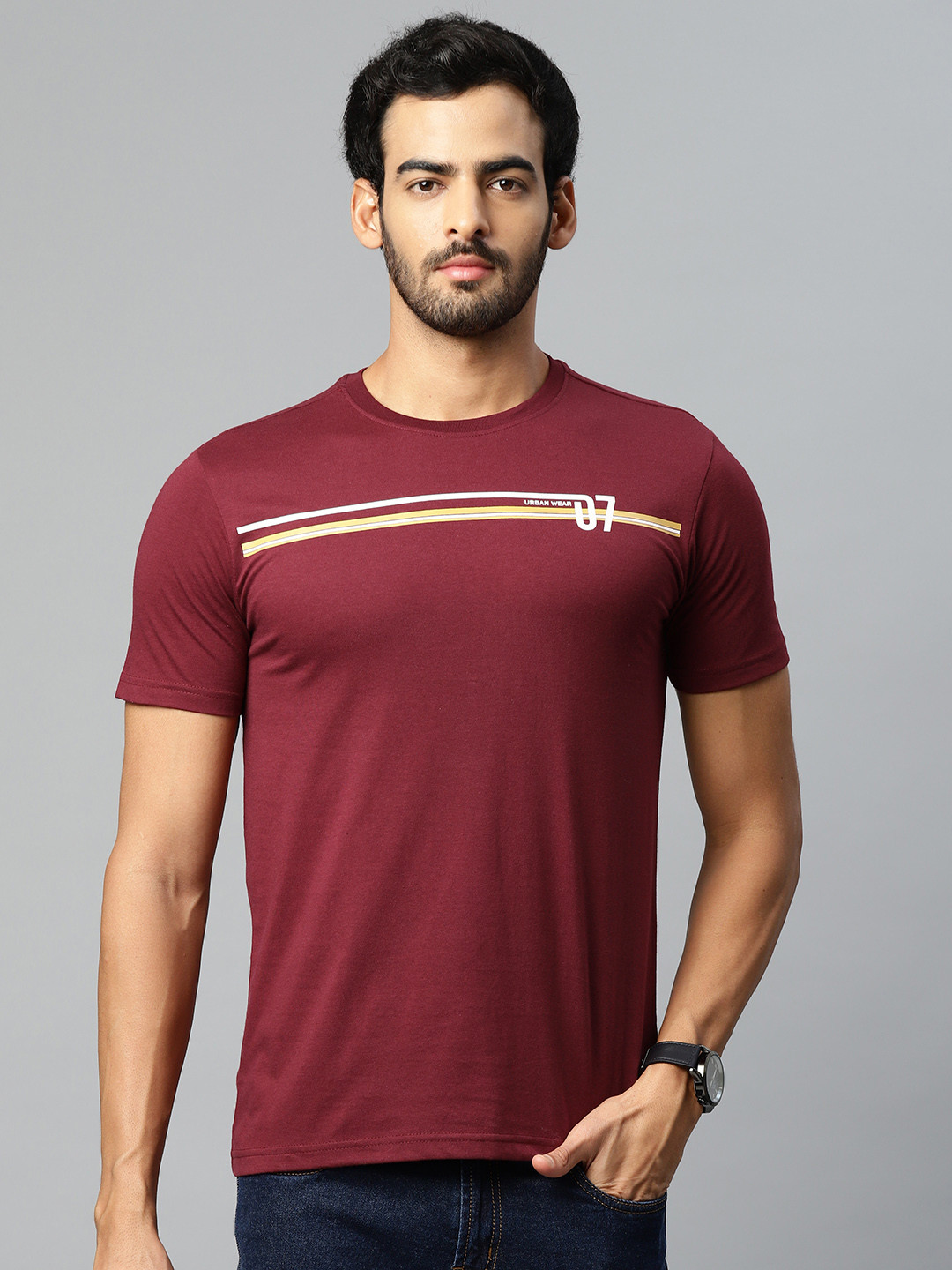 

Metronaut Men Maroon Striped Detail T-shirt