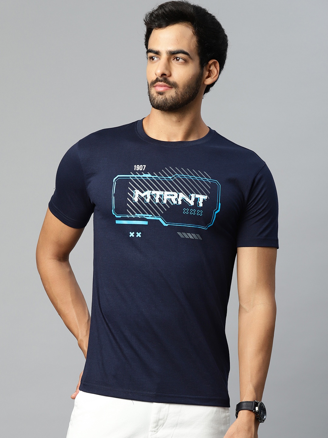 

Metronaut Men Navy Blue & White Typography Printed T-shirt