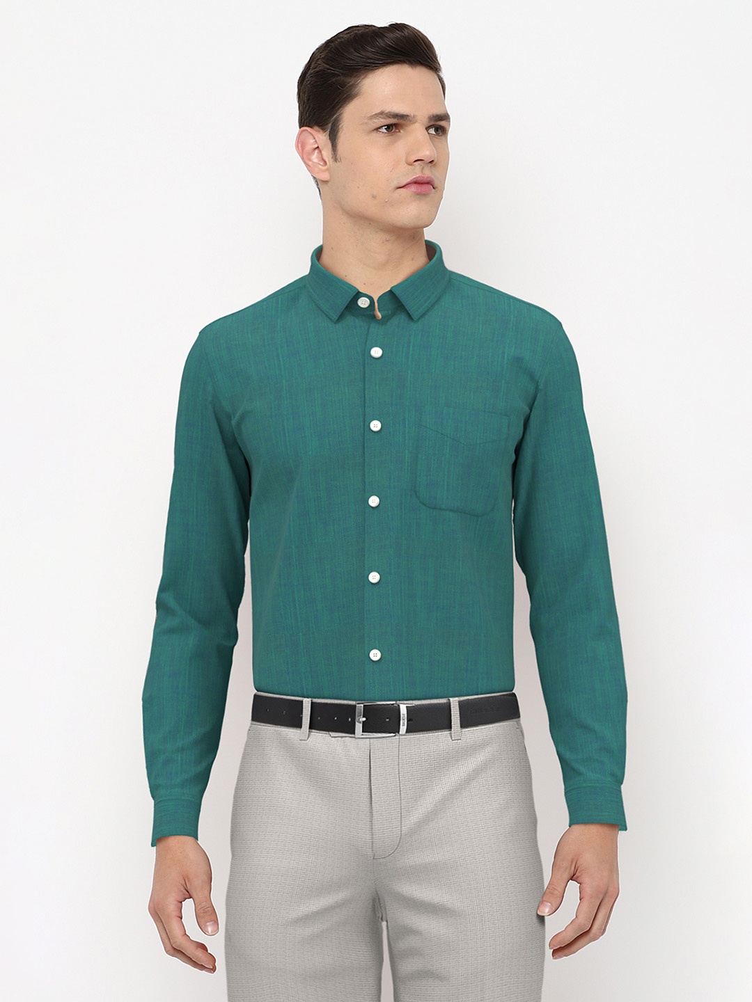 

Peter England Men Green Solid Slim Fit Pure Cotton Formal Shirt