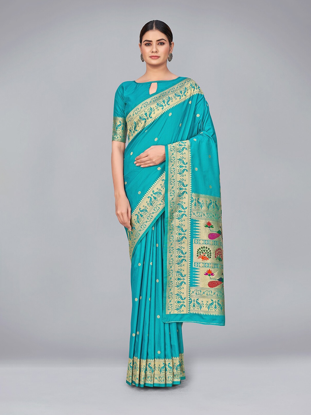 

MONJOLIKA FASHION Blue & Gold-Toned Woven Design Zari Silk Blend Banarasi Saree
