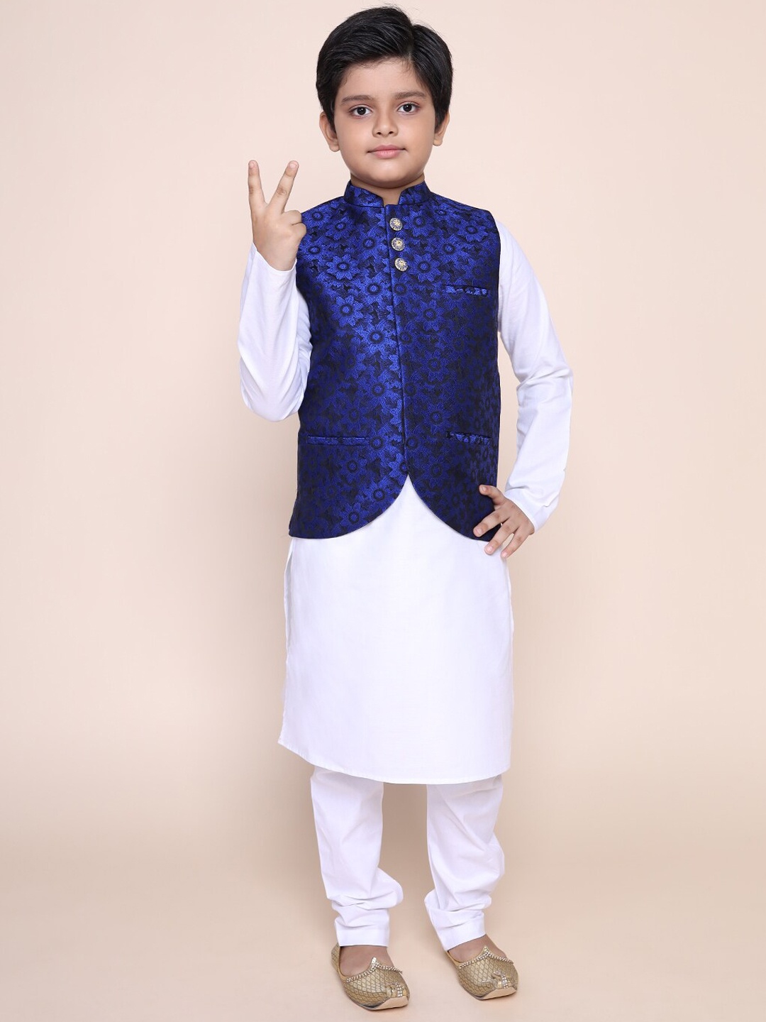 

NAMASKAR Boys White Panelled Pure Cotton Kurta with Churidar