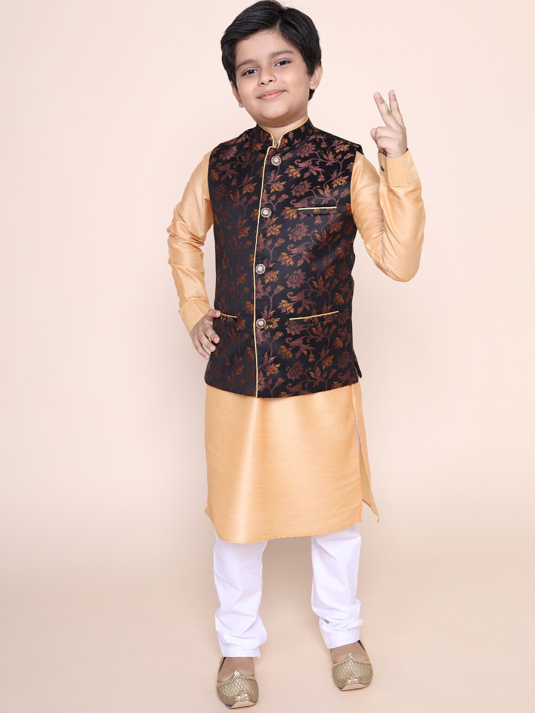 

NAMASKAR Boys Yellow Kurti with Trousers