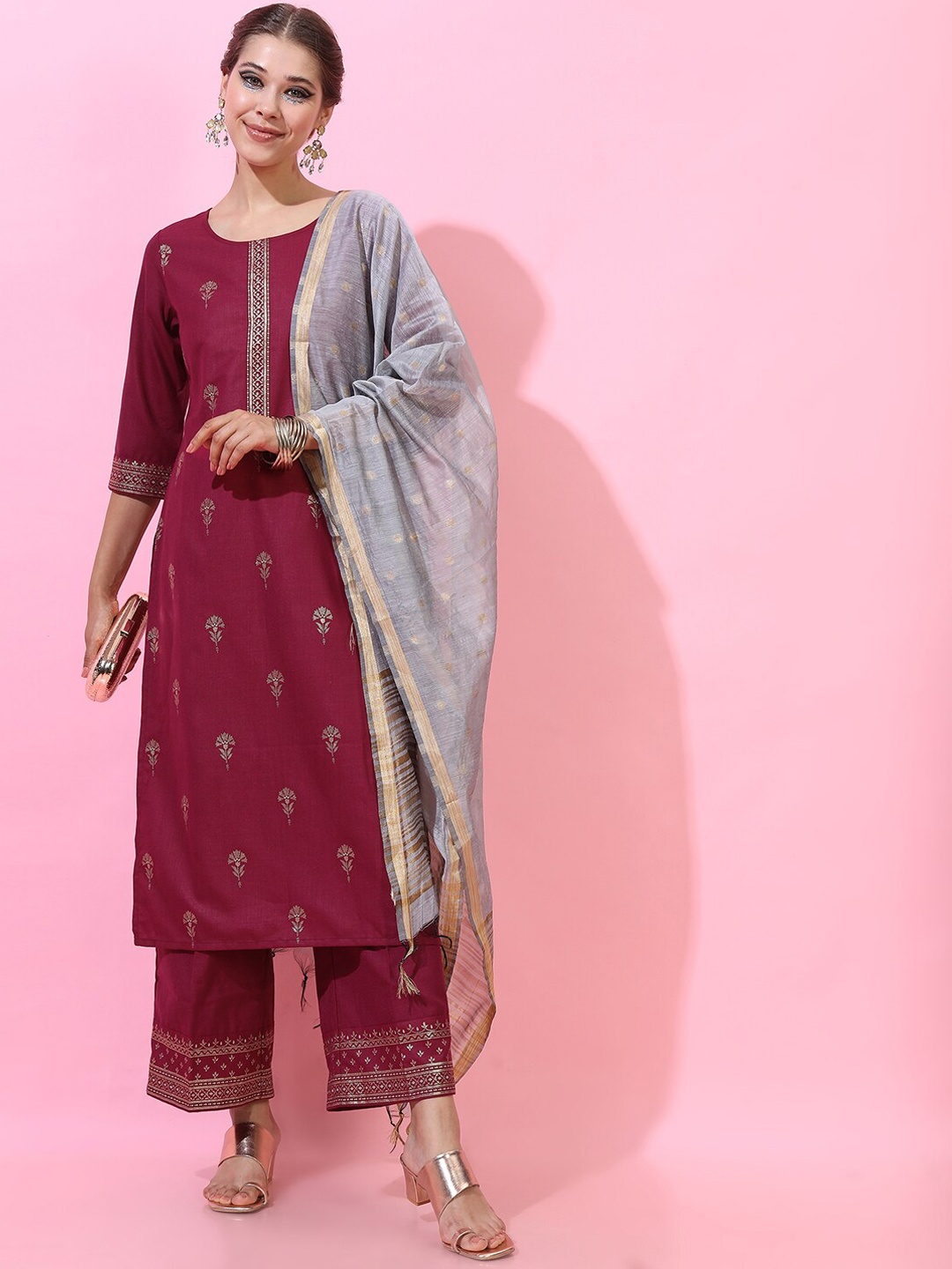 

Vishudh Women Pink Striped Regular Kurti with Trousers & With Dupatta