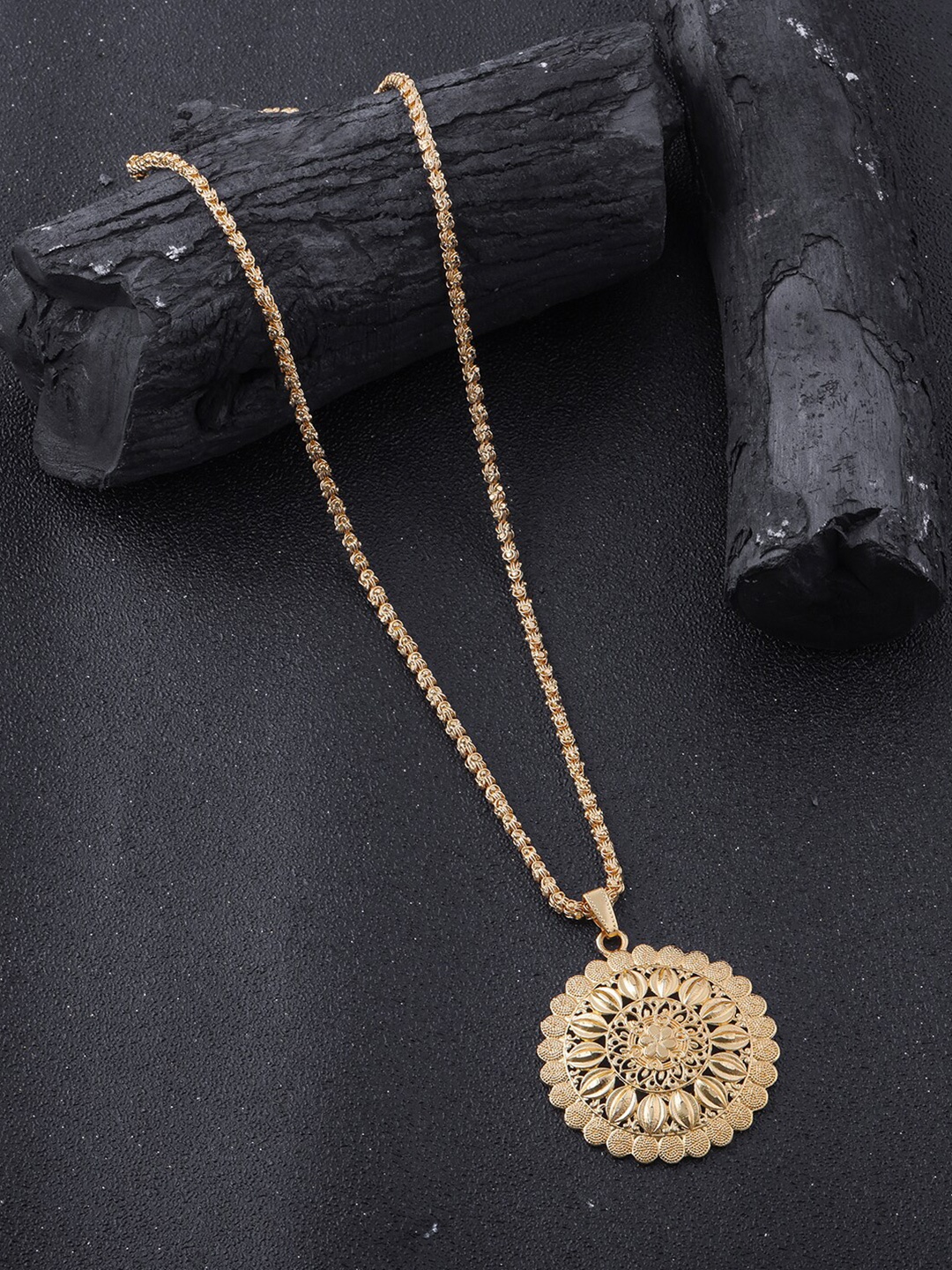 

Brandsoon Men Gold-Toned Brass Gold-Plated Feather Chain