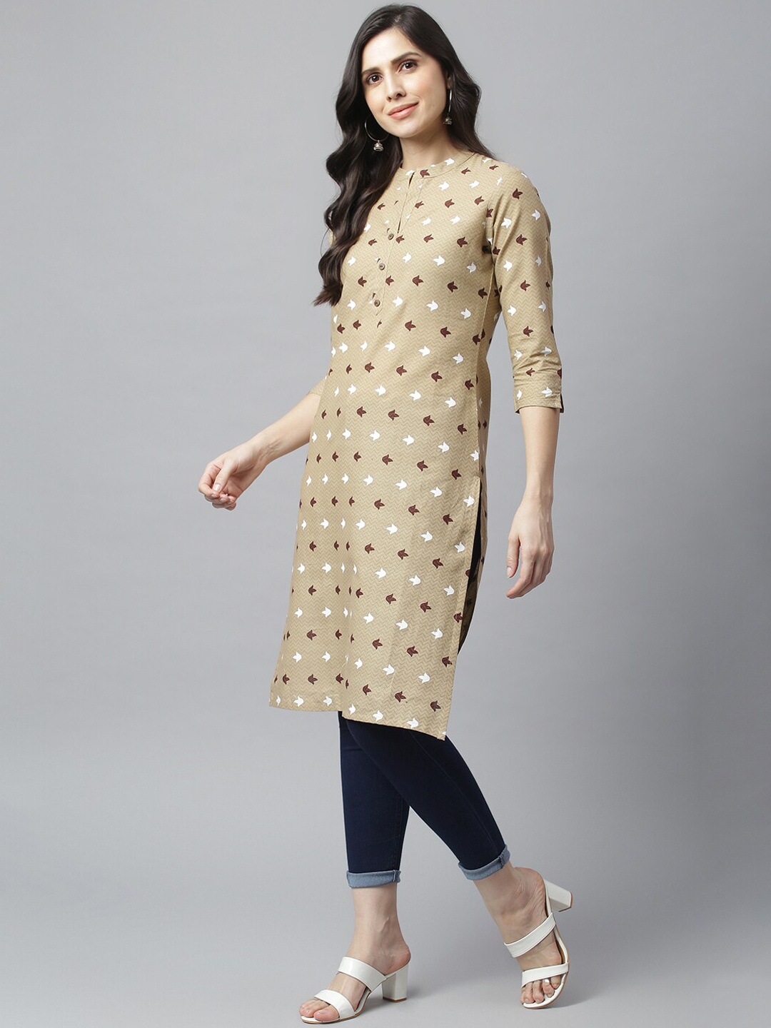 

METRO-FASHION Women Brown Floral Printed Flared Sleeves Thread Work Pastels Kurta