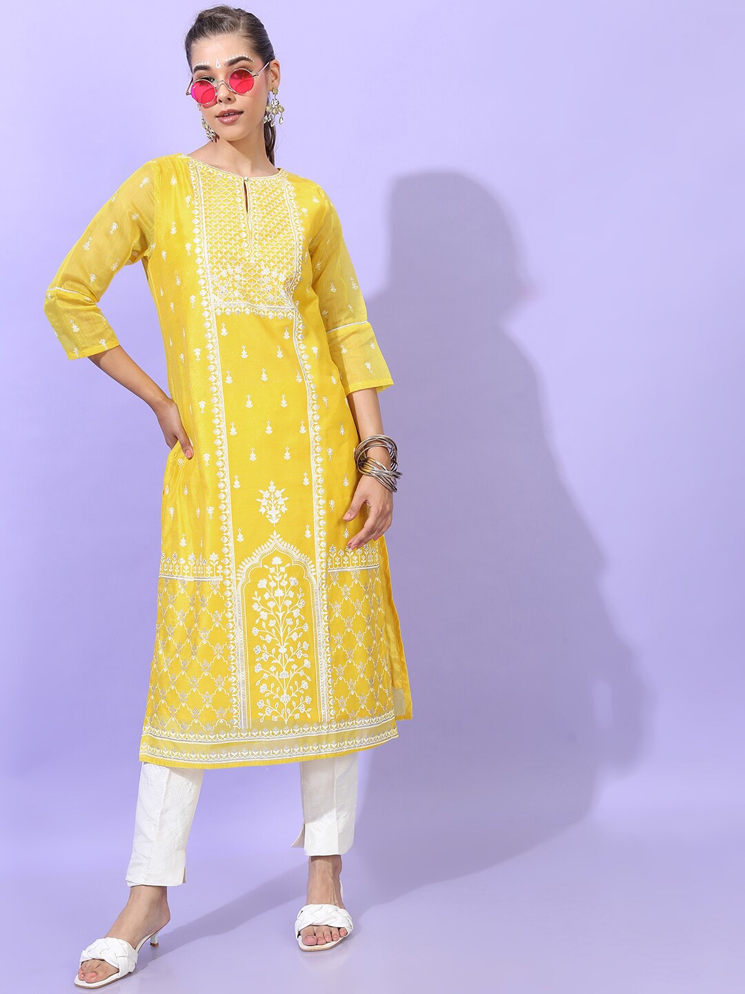 

Vishudh Women Lime Green Geometric Straight Kurta